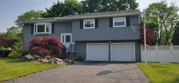 15 Henry St, Roxbury Twp., NJ 07876