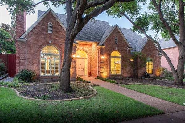 4827 Holly Tree Drive, Dallas, TX 75287