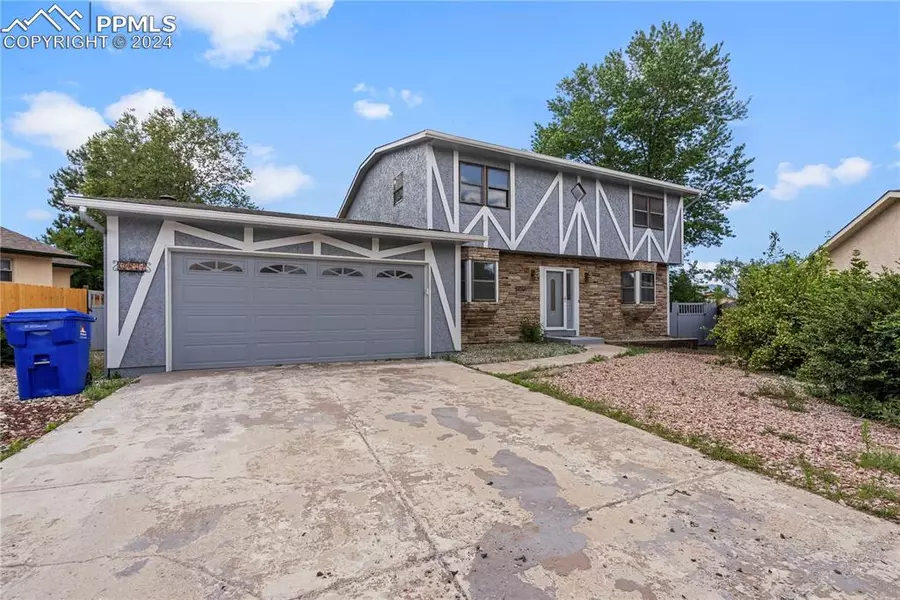 6732 Lange CIR, Colorado Springs, CO 80918