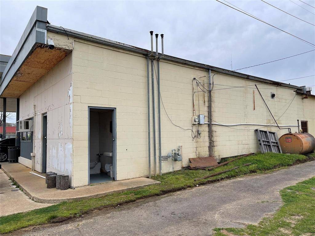 Springhill, LA 71075,413 S Main Street