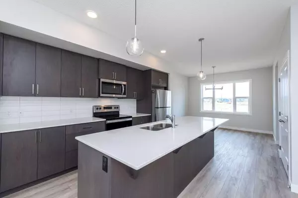 Calgary, AB T2X4T5,140 Legacy Glen PL SE