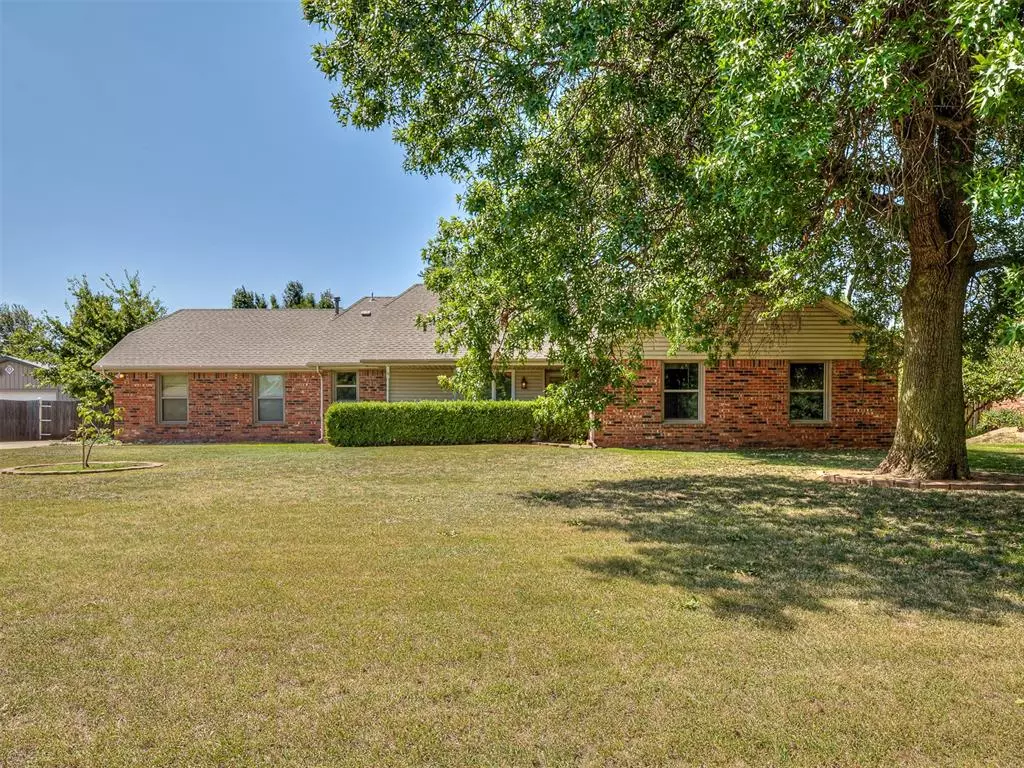 Mustang, OK 73064,1536 W Whippoorwill Way