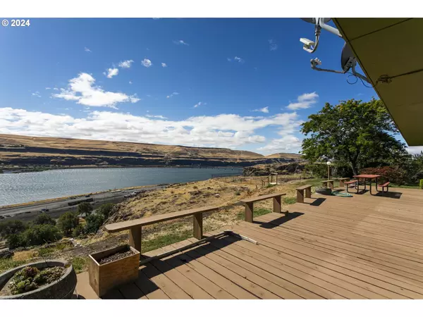 Wishram, WA 98673,310 RAVENS ROOST ST