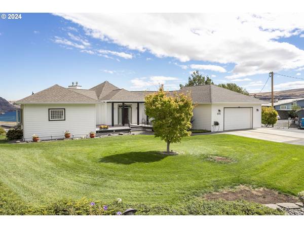 232 OVERLOOK DR, Wishram, WA 98673