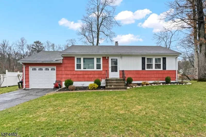 4 Dardale Ter, Wanaque Boro, NJ 07420