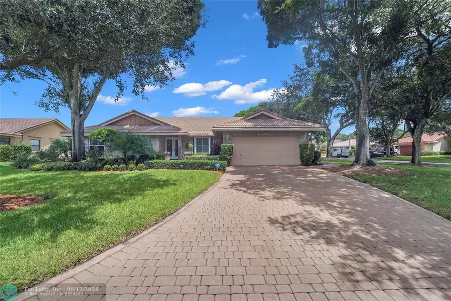 8601 NW 56th St, Coral Springs, FL 33067