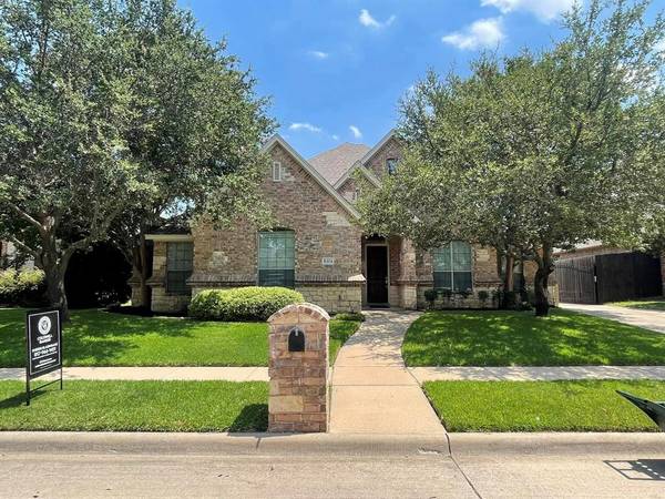 8304 Southridge Court, North Richland Hills, TX 76182