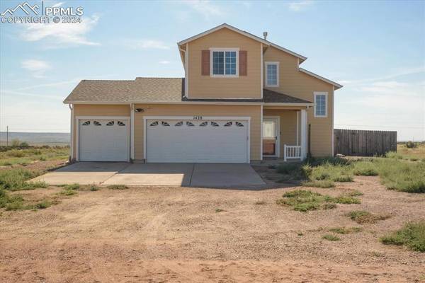 1428 N Chuckwagon LN, Pueblo, CO 81007