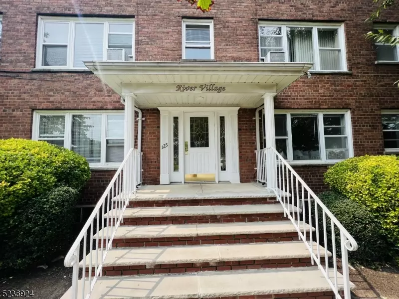 125 Hobart Avenue #1D, Rutherford Boro, NJ 07070