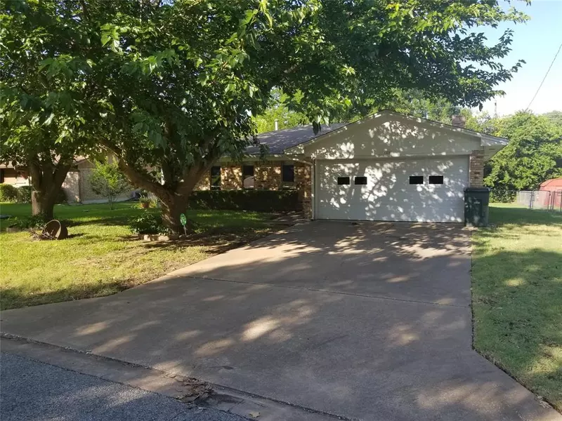 745 Hillside Drive, Sherman, TX 75090