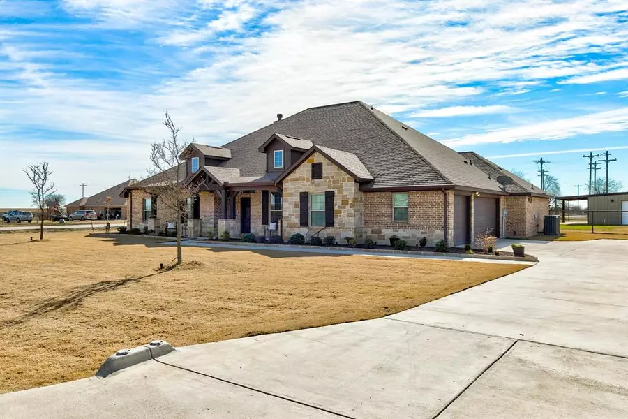 8901 Winding Way, Godley, TX 76044