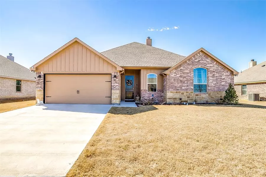 223 Harp Avenue, Godley, TX 76044