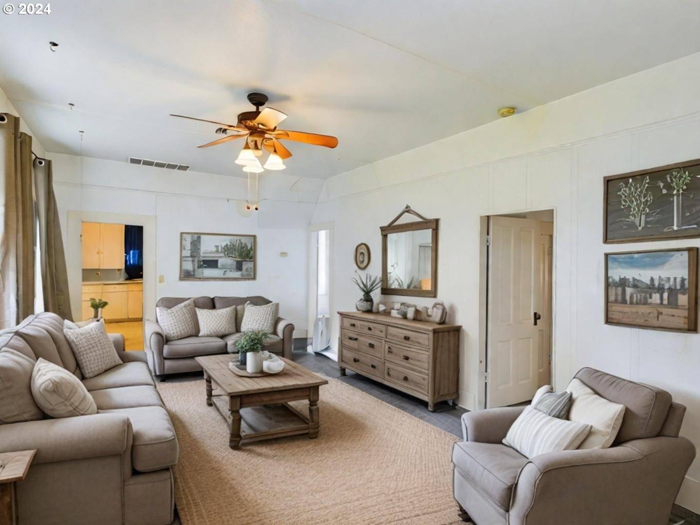 Hermiston, OR 97838,334 E RIDGEWAY AVE