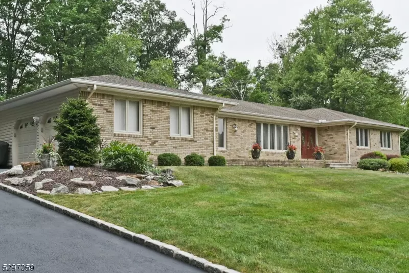 6 Jamaica Rd, Parsippany-troy Hills Twp., NJ 07950