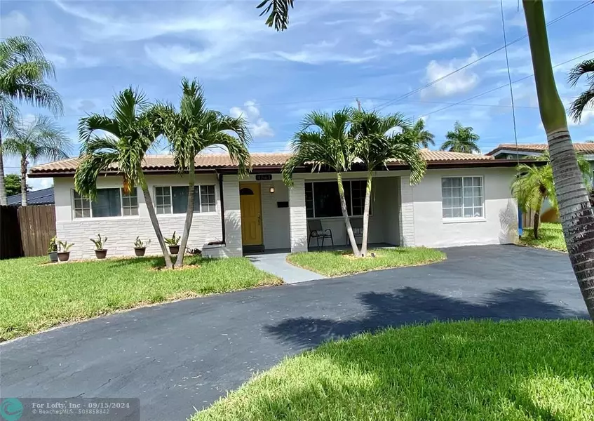 4561 NE 3rd Ter, Oakland Park, FL 33334