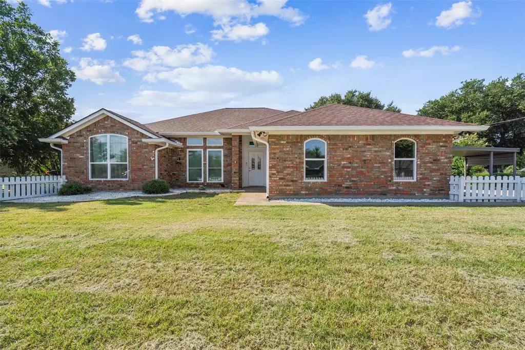 Granbury, TX 76048,611 Sandstone Lane