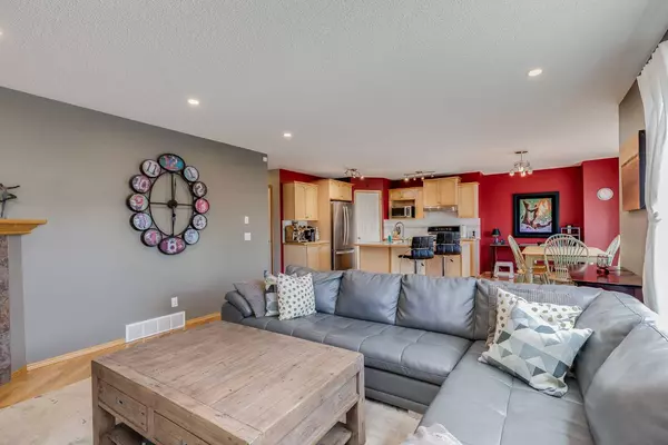 Calgary, AB T3K 4Y8,42 Coventry CRES NE