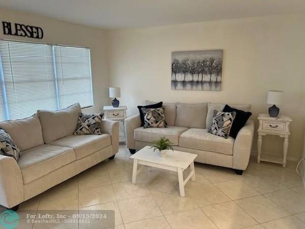 Deerfield Beach, FL 33442,3017 Cambridge A  #3017