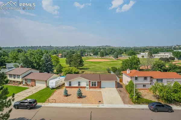 Colorado Springs, CO 80918,4805 Hackamore DR