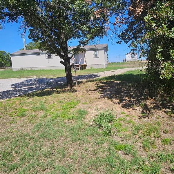 250 County Road 3940, Poolville, TX 76487