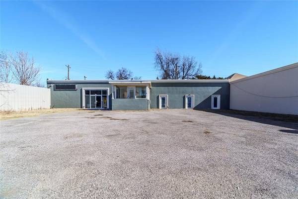 306 N Choctaw Avenue, El Reno, OK 73036