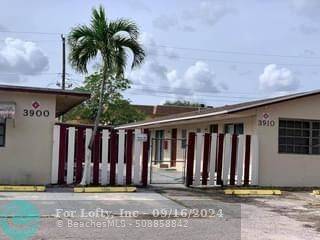 3900 SW 51st St, Fort Lauderdale, FL 33312