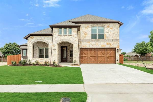 909 Cardinal Drive, Midlothian, TX 76065