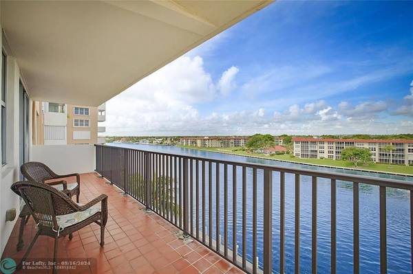 1150 Hillsboro Mile  #501, Hillsboro Beach, FL 33062