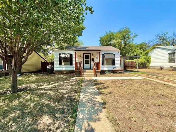 4900 Cedar Hill Road, Fort Worth, TX 76116