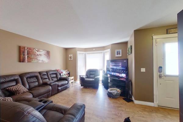 Fort Mcmurray, AB T9K 2J8,176 Diefenbaker DR