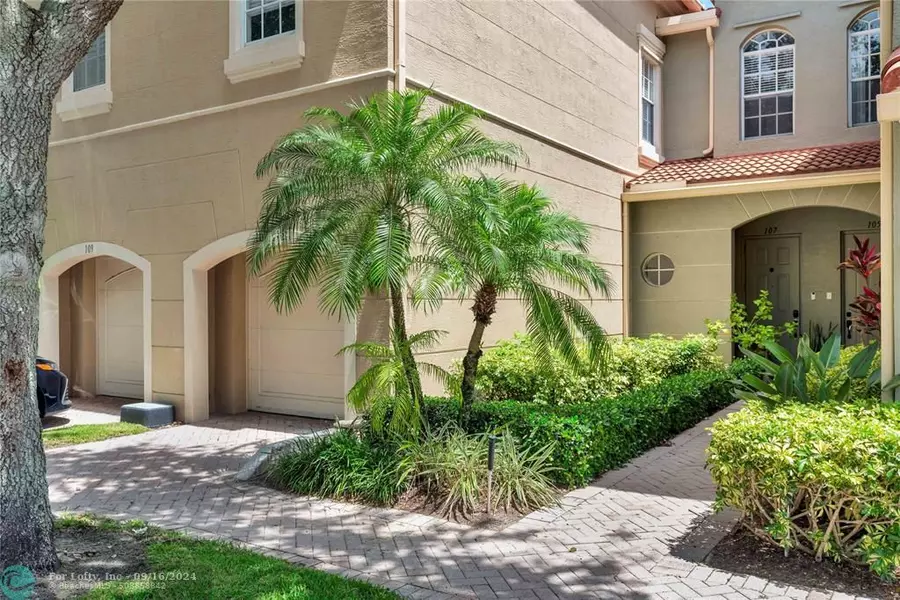 4861 Bonsai Cir  #107, Palm Beach Gardens, FL 33418