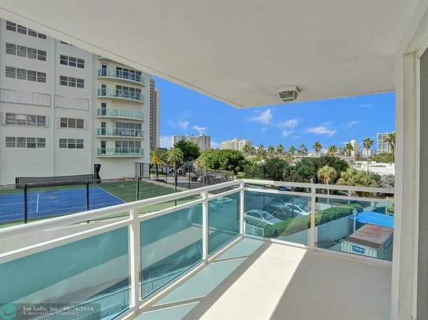 Fort Lauderdale, FL 33308,3430 Galt Ocean Dr  #311