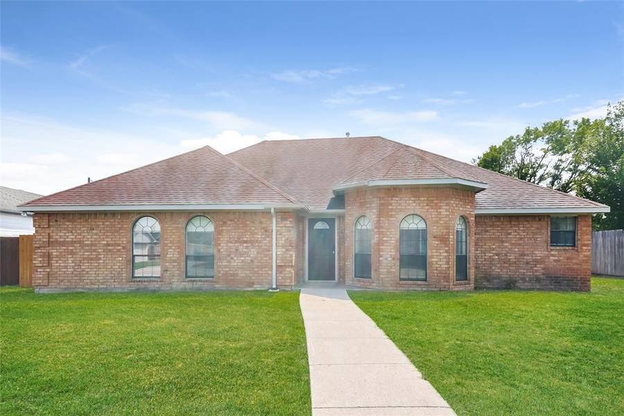 1105 Chimneyrock Trail, Garland, TX 75043