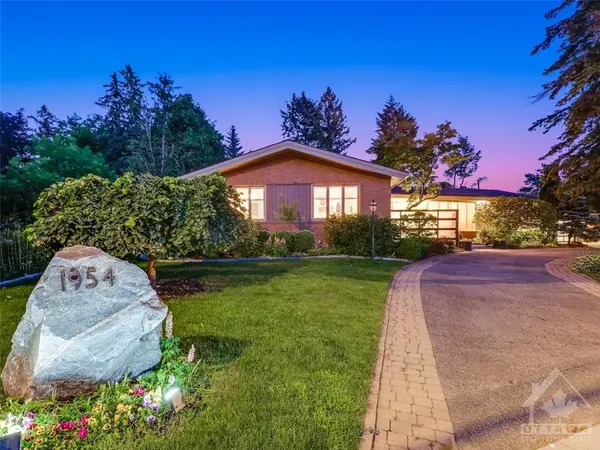 Ottawa, ON K2A 1J9,1954 LENESTER AVE