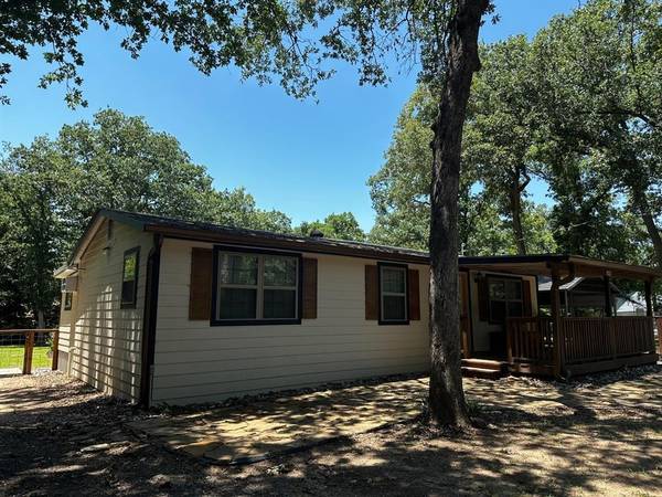 Murchison, TX 75778,223 HOLLY Glen