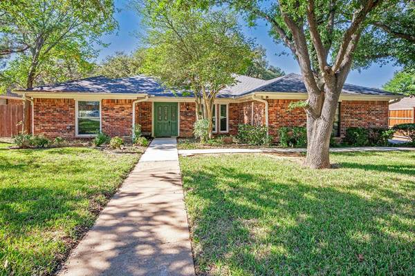 4004 Copperwood Court, Colleyville, TX 76034