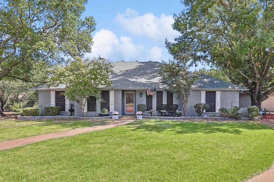 121 Sandy Hook, Highland Village, TX 75077