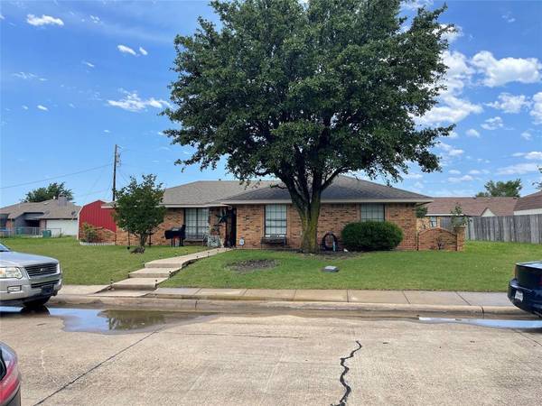 305 Creekside Drive, Ferris, TX 75125