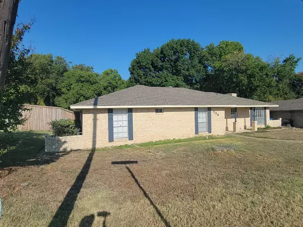 Desoto, TX 75115,549 Sharp Drive