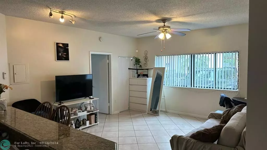 2445 SW 18th Ter  #614, Fort Lauderdale, FL 33315