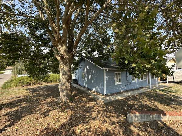 Canyonville, OR 97417,420 MILL ST