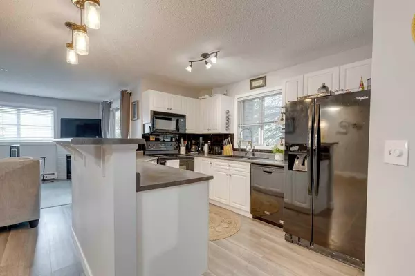 Calgary, AB T2Z3M5,4975 130 AVE SE #4124