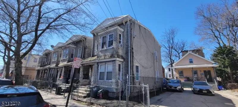 45 4Th St, Passaic City, NJ 07055