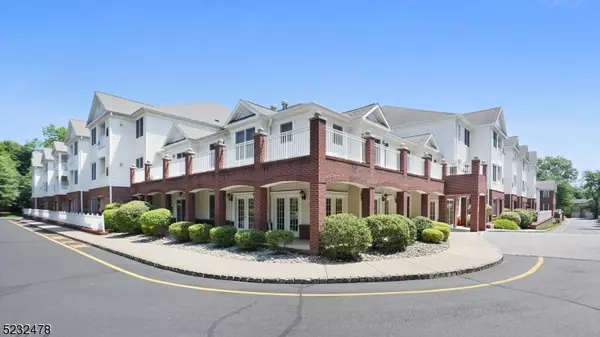 80 Ridgewood Rd #203, Washington Twp., NJ 07676