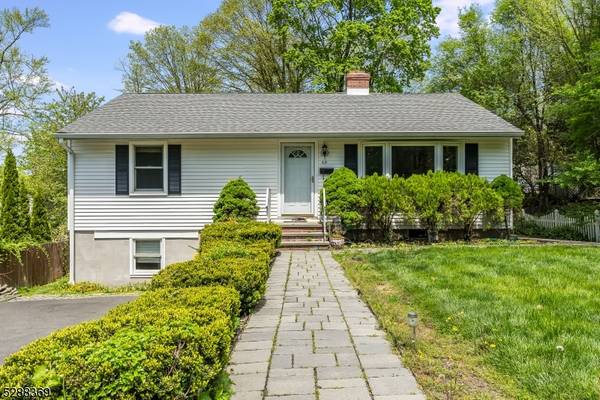 49 Signal Hill Trl, Sparta Twp., NJ 07871