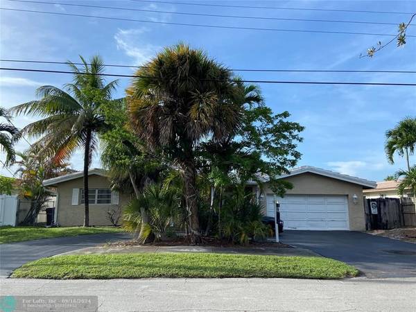 1425 NE 53rd St, Fort Lauderdale, FL 33334