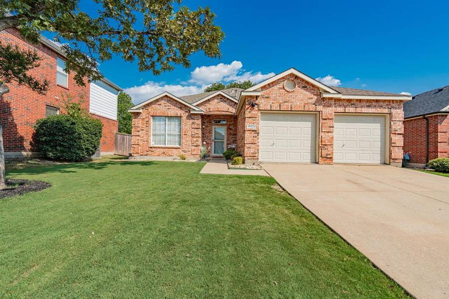 10322 Augusta Lane, Rowlett, TX 75089