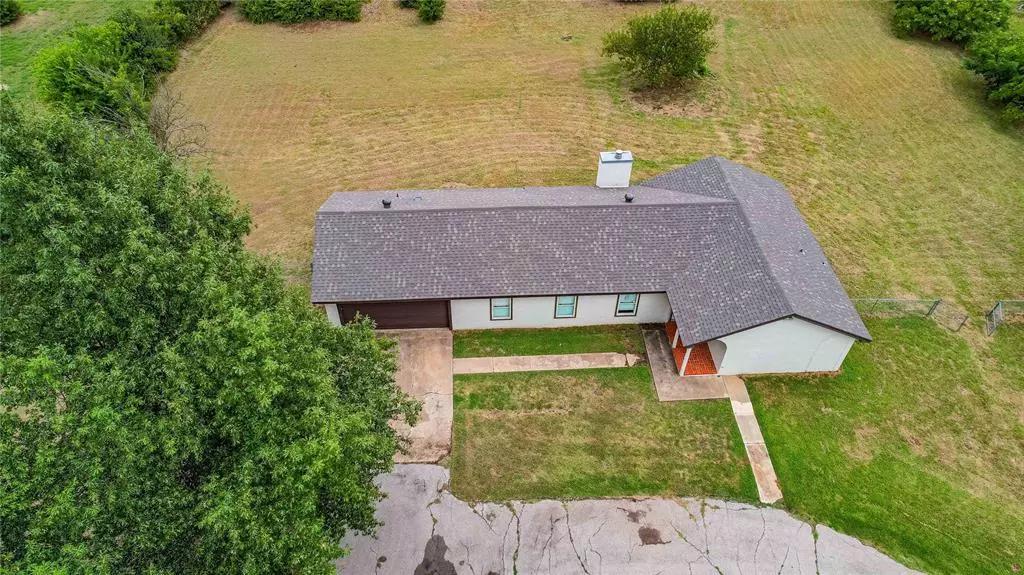 2008 Oakhollow Drive, Newcastle, OK 73065