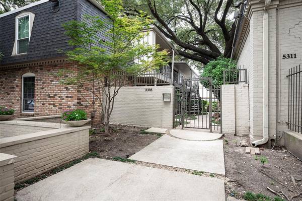 5311 Fleetwood Oaks Avenue #170,  Dallas,  TX 75235