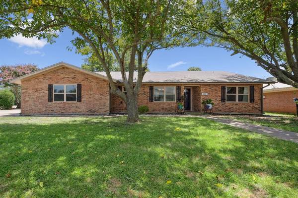 102 Sharp Drive,  Stephenville,  TX 76401